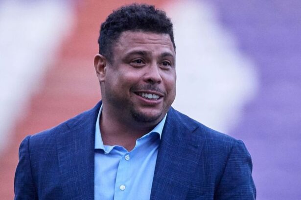 oficial ronaldo nu mai este actionar la real valladolid cine a preluat actiunile 68318827ae5b5