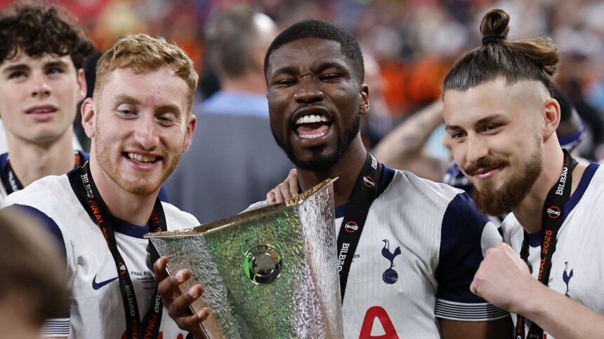 oficial tottenham face afacere cu fundasi 25 000 000 euro 683adb43e438d