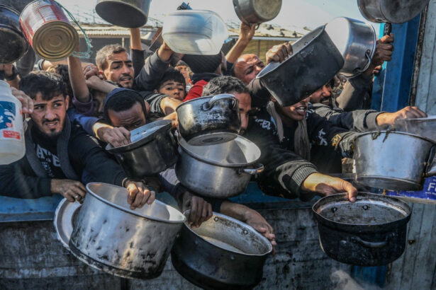onu acuza israelul ca se foloseste de ajutorul umanitar ca de o arma exista o nevoie disperata de hrana oamenii cauta in gunoaie 6819fe8bea1d8