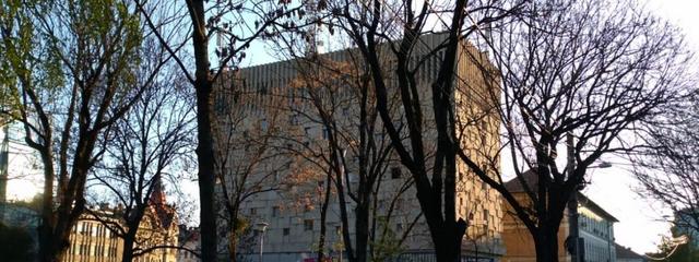 orange scoate la vanzare un palat al telefoanelor reprezentativ din romania zeci de arhitecti cer cumpararea 6826fa517d2ee