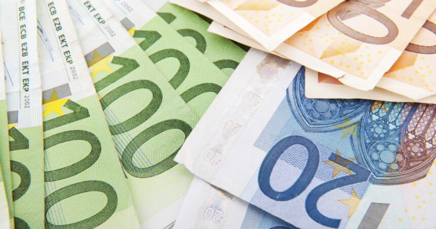 PIB-ul nominal al României ar putea depăși 700 miliarde de euro în 2034, competiție pentru a accede în Top 10 UE 1 pib ul nominal al romaniei ar putea depasi 700 miliarde de euro in 2034 competitie pentru a intra in top 10 ue 6814b9b9b02f1