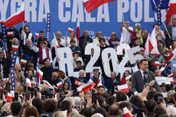 polonia anunta o posibila incercare de interferenta straina in campania pentru alegerile prezidentiale programate pe 18 mai 6824954ae450b