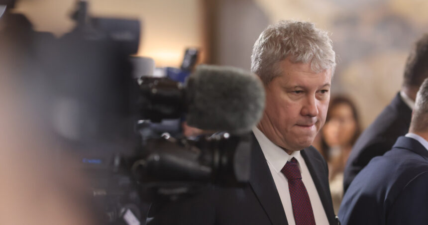 predoiu despre formarea guvernului cu cat mai repede cu atat mai bine trebuie luate masuri rapide pentru corectarea deficitului 68397c24df4f6