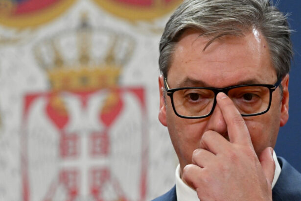 presedintele sarb si a scurtat vizita in sua din cauza unei indispozitii vucic avea programate intalniri cu trump 6815e00771a6d