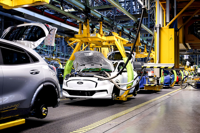 productia ford otosan in uzina din craiova a franat si in aprilie sub nivelul de anul trecut 682ad2bbe9b37