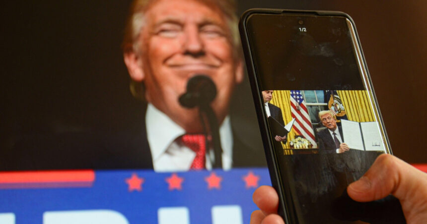 razboiul tarifelor lui trump ar putea duce la scumpirea smartphone urilor industria se confrunta cu o furtuna de incertitudine 68399b855f1a5