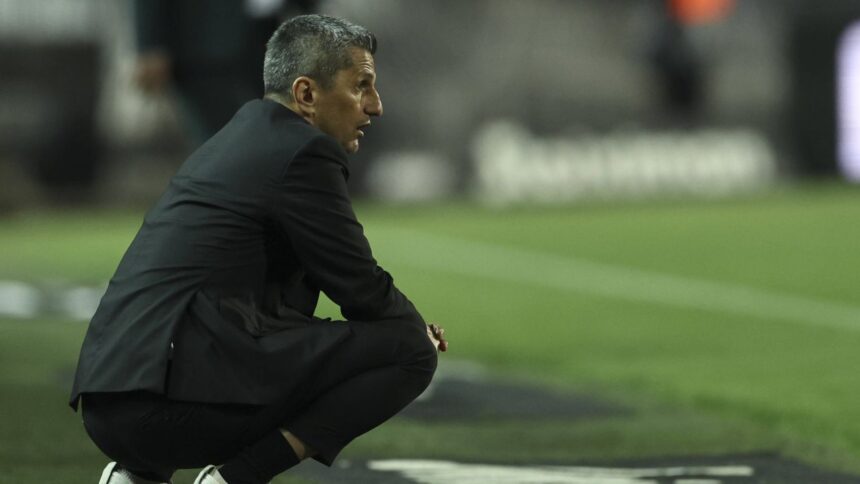 retragere de legenda la paok discursul sustinut de razvan lucescu dupa meciul cu aek atena 682110eee3c7d