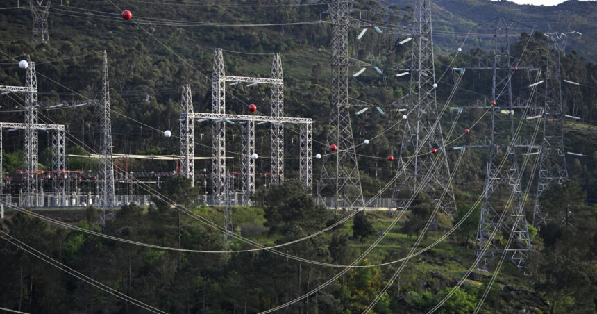schimburile de energie intre spania si portugalia raman suspendate autoritatile inca nu au nicio idee ce a provocat pana de curent 6815292eeaa64