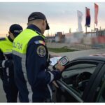 soferi lasati pietoni de 1 mai la constanta 7 masini oprite sa circule pe sosele politistii au dat amenzi de peste 4 400 de euro 681481cec0b74