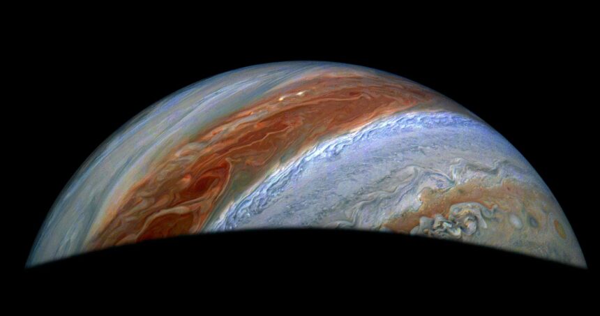 sonda juno a facut doua descoperiri uimitoare despre jupiter 6813899152d23