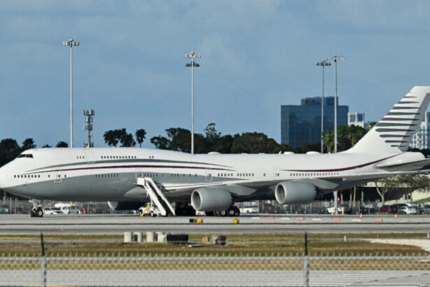 sua au acceptat boeing ul 747 oferit de qatar presedintelui donald trump ar fi stupid sa refuz un astfel de cadou 682e39b89cebe