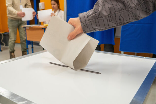 turul 2 al alegerilor prezidentiale 2025 george simion versus nicusor dan ce trebuie sa stii despre votul din 18 mai 6819a01819b57