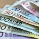 ultima ora comisia europeana suspenda din banii romaniei pentru ca nu au fost schimbati sefii companiilor din energie agentiei de monitorizare a companiilor de stat si nu au fost reformate pensiile s 6839810b5b09a