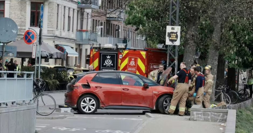 unsprezece raniti la copenhaga dupa ce o masina a intrat in multime un sofer in varsta a pierdut controlul volanului 68132ca75707c