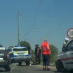 video accident rutier in zona celsy la sensul giratoriu intervin echipajele de la ambulanta 68133e5d785d3