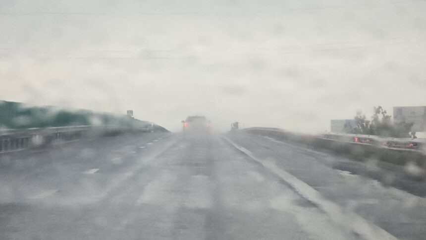 video atentie soferi ploaie torentiala pe autostrada a2 6824d2a57bf19