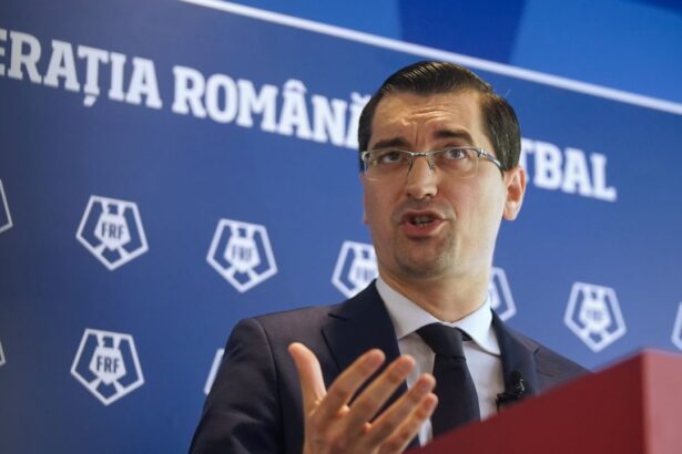 video burleanu a numit cei doi oameni de la fcsb pe care i a felicitat dupa titlul cucerit 683338a6ea90b