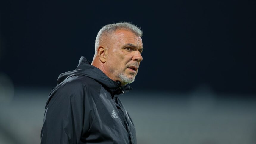 video cosmin olaroiu a ratat titlul in emirate 0 3 in ultimul meci iar sharjah tremura acum si pentru locul 2 68188d5cc5295