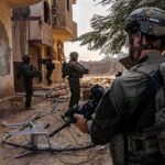 Culisele operațiunii militare din Fâșia Gaza. Armata israeliană, acuzată că folosește scuturi umane. „Fă asta sau te omorâm” 2 video culisele operatiunii militare din fasia gaza armata israeliana acuzata ca foloseste scuturi umane fa asta sau te omoram 68321c9fe0696