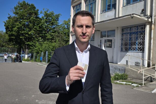 video deputatul usr george gima a votat la constanta pentru romania onesta decenta europeana euroatlantica 68298bce6b6c0