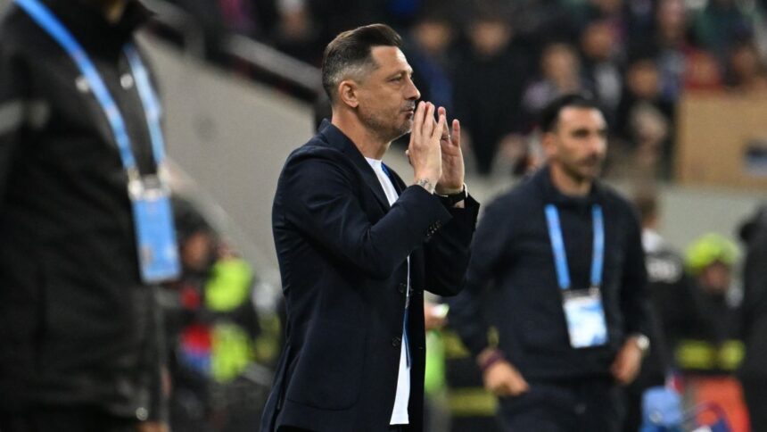 video exclusiv gestul facut de fanii fcsb fata de mirel radoi in timpul meciului de pe arena nationala 6828ddc8ef45b