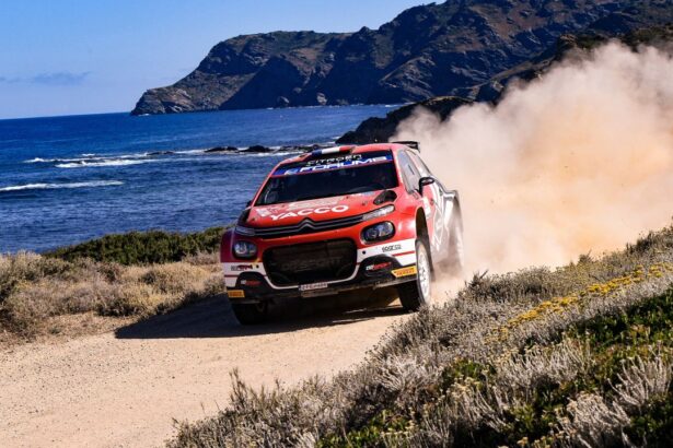 video exclusiv raliul sardiniei 2025 aici masinile zboara pana la 40 de metri wrc e live exclusiv pe voyo 682184eee6e4a