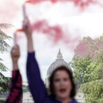 video fum roz la vatican activiste cer includerea femeilor in conclav 681b8850219e7