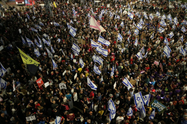 video manifestatie cu mii de oameni la tel aviv pentru eliberarea ostaticilor mobilizare uriasa dupa 600 de zile de razboi 68377b337d1ce