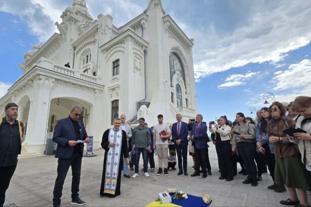 video memoria detinutilor politici inscrisa pe faleza cazinoului a fost dezvelita placa memoriala pentru detinutii politici 6824697ee229c