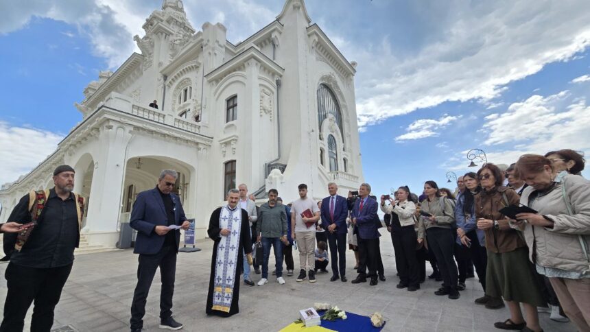 video memoria detinutilor politici inscrisa pe faleza cazinoului a fost dezvelita placa memoriala pentru detinutii politici 6824697ee229c