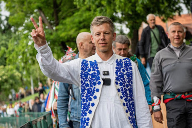 video mesajul transmis la oradea de rivalul lui viktor orban romanii si maghiarii au respins impreuna ura merita sa fim in relatii bune 683448130d3ae