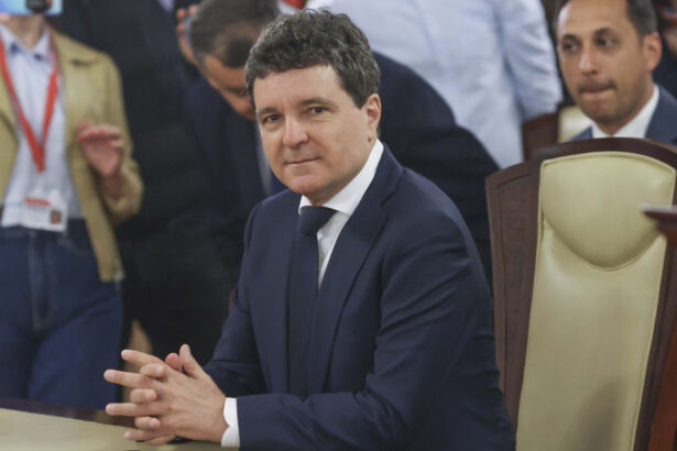 video nicusor dan discuta cu tanczos barna si cu marcel bolos problema deficitului trebuie sa transferam 30 de miliarde de lei din buget 682efab137a38