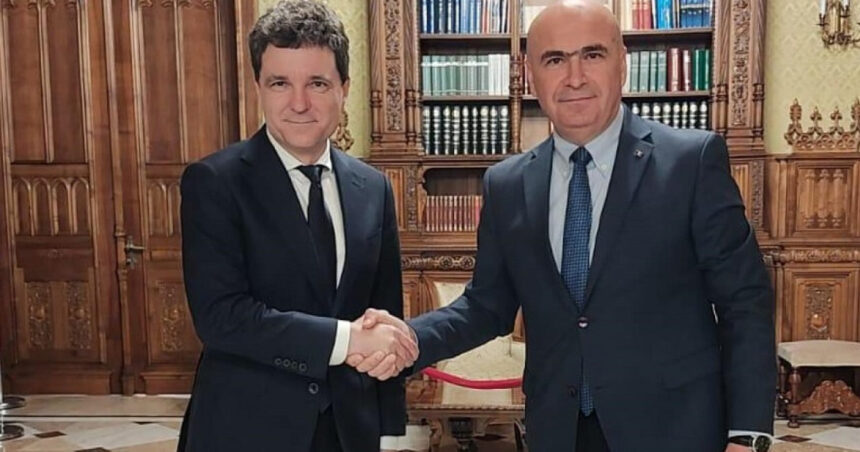 video nicusor dan s ar putea intalni astazi cu ilie bolojan cand ar urma sa aiba loc investirea sa in functia de presedinte surse 682b09d6db4d1