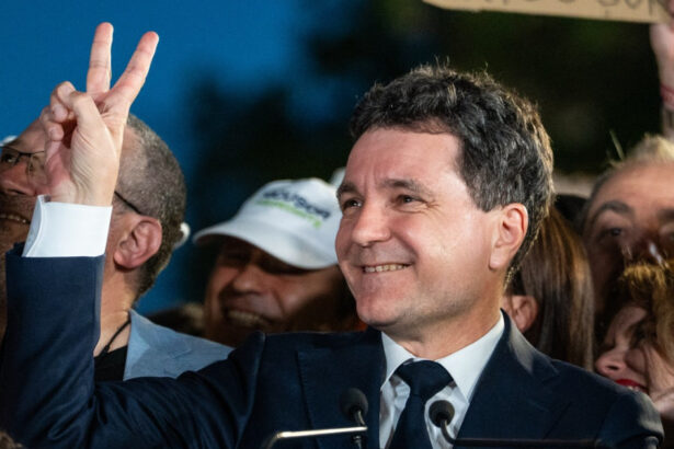 video rezultate alegeri prezidentiale 2025 turul 1 momentul in care nicusor dan l a depasit pe crin antonescu si a trecut pe locul 2 6817f5209b7a2