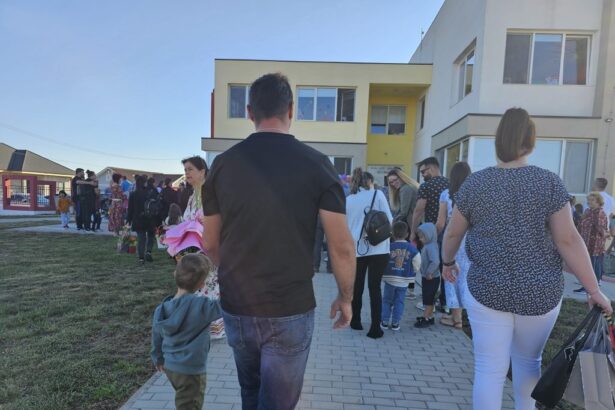 zeci de copii au gasit un camin in ultimii ani tot mai multe familii din constanta aleg sa adopte 683ad88ab7d42