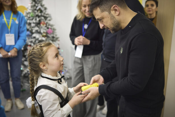 zelenski a decis ca ucraina sa serbeze ziua copilului la 20 noiembrie si a instituit decoratia viitorul ucrainei dedicata copiilor 683aa3ce37705