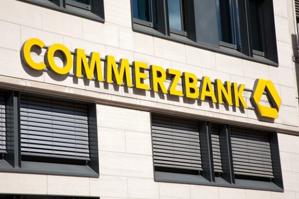 actiunile commerzbank sunt prea scumpe pentru un acord de fuziune spune seful unicredit 684acb0185c40