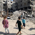 apararea civila din gaza spune ca 36 de oameni au fost ucisi de fortele israeliene focuri de arma in apropierea unui centru umanitar 684458f5e9793