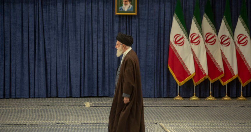 ayatollahul khamenei trece prin cel mai dificil moment de cand e liderul religios al iranului are 86 de ani si sta intr un buncar 68591cb111e25