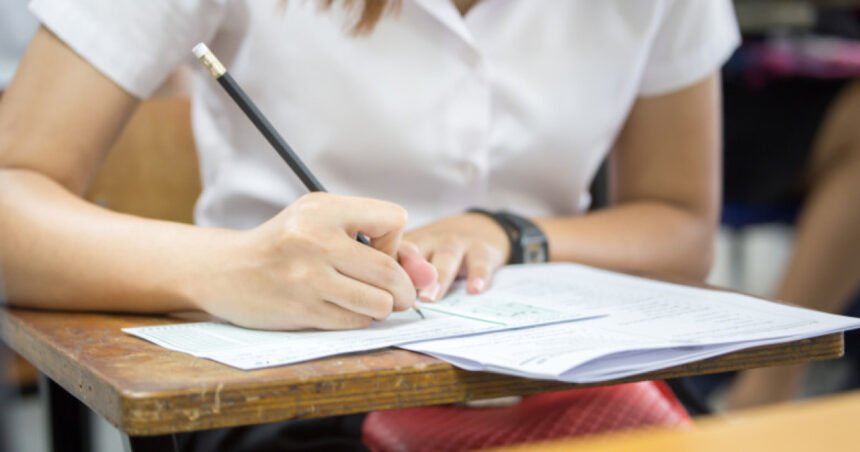 bac 2025 limba si literatura materna elevii sustin astazi ultima proba din sesiunea de vara a examenului 684fbb44e3e52