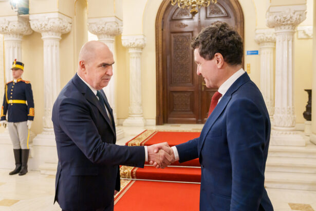 bolojan din aceasta dupa amiza voi continua discutiile pentru definitivarea guvernului voi urmari trei directii in perioada urmatoare 685557004a4ea