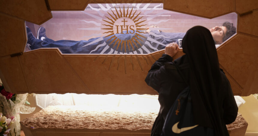 canonizarea lui carlo acutis influencerul lui dumnezeu va avea loc pe 7 septembrie a anuntat papa leon al xvi lea 684c8489edd05