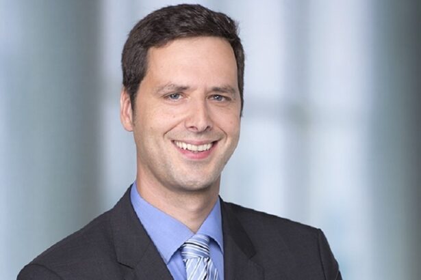ceo ul eon romania anunt despre viitoarele facturi la energie fara ajutor pentru oameni cu venituri mari firme vile de vacanta 685a9284b506b