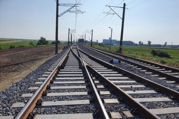 cfr sa a semnat contractul pentru modernizarea liniei drobeta turnu severin baile herculane in valoarea de peste 23 miliarde de lei fara tva 68594108eb41a