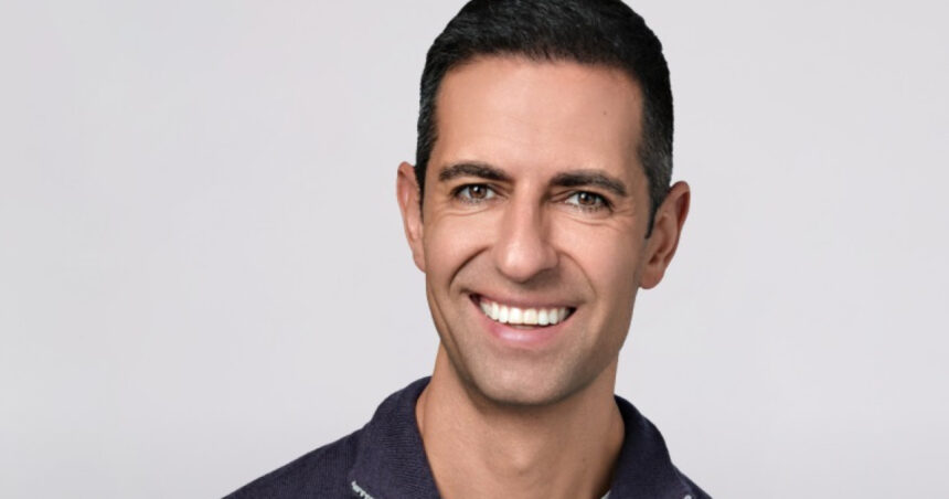 cine este miliardarul necunoscut care vrea sa cumpere tiktok are o singura masina si apare rar in public probabil este vina mea 684ea29b75b7d