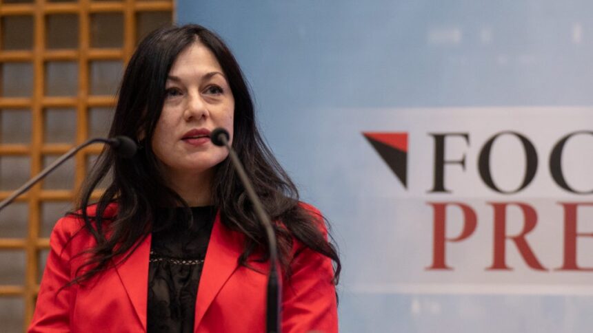 comunicarea institutionala in era digitala alexandra cucu lanseaza un studiu de caz despre primaria constanta 6840da8fbe08c
