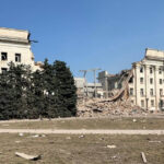 creaturi complet bolnave reactia lui zelenski dupa ce rusia a doborat cu bombe cladirea administratiei din herson 6841d9cc91150