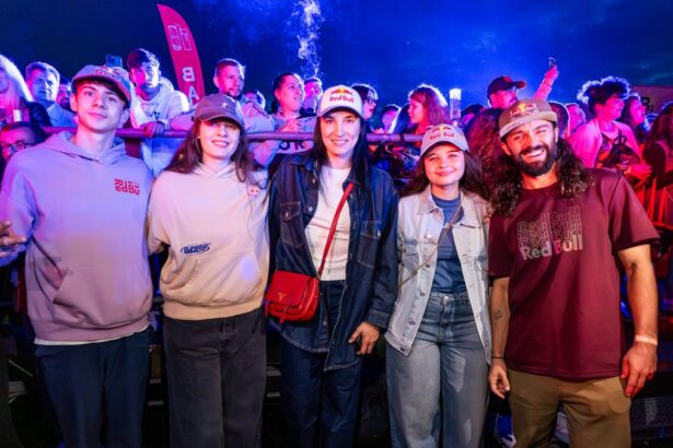 cristina neagu catalin preda si natalia iocsak au sustinut muzica la red bull soundclash 683dac14adc94