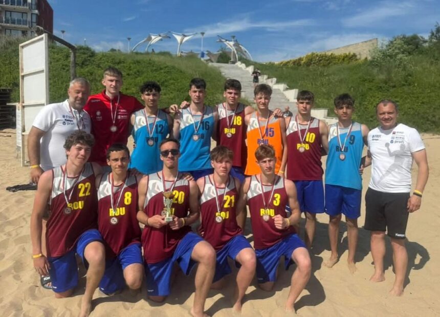 cs medgidia cu trei reprezentanti la nationala romaniei de juniori la beach handbal 683cb6f20ee27
