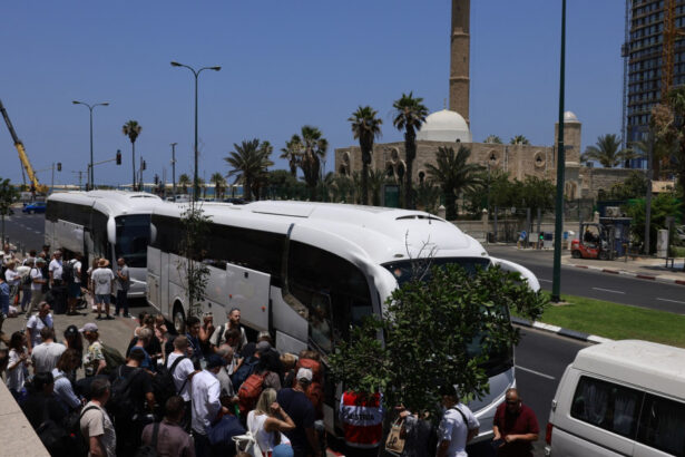 cum a reusit statul roman sa evacueze 40 de cetateni blocati in israel in plin conflict cu iranul 685285780c59e